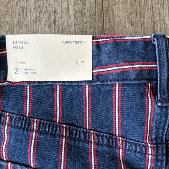 American Eagle NWT Hi-Rise Mini Skirt Size 2 - Picture 3 of 4